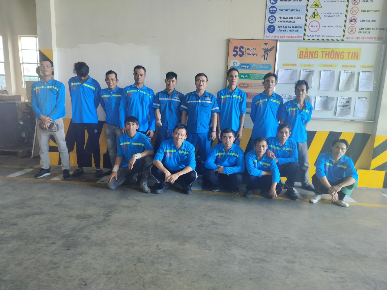 Cho thuê nhân công